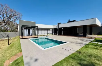 Casa com 3 quartos à venda na Rua Maestro Andrea Nuzzi, 790, Jardim Itatiaia 1, Londrina
