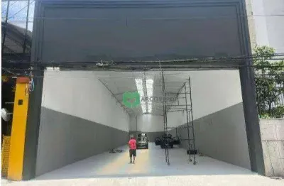 Barracão / Galpão / Depósito com 2 salas para alugar na Rua Clélia, 1657, Lapa, São Paulo