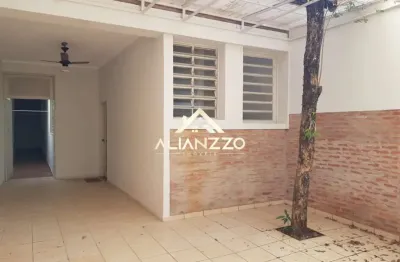 Casa Sobrado Residencial Localizada no bairro Jardim Macedo em Ribeirão Preto/SP. Alianzzo Imóveis.