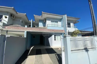 Casa com 3 quartos à venda no Aventureiro, Joinville 