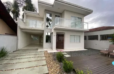 Casa com 3 quartos à venda no Jardim Iririú, Joinville 