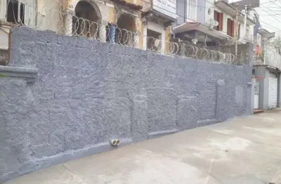 Fachada tombada - tem planta aprovada p/ construção na prefeitura. - a documentação em ordem