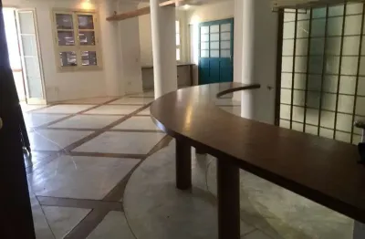 Apartamento amplo - reformado - planta original 2 dormitórios - andar alto