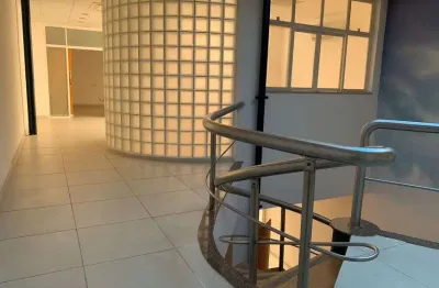 Escritorio comercial 4 salas, + 2 salões, ar condicionado, central de computadores