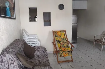 Casa em codomonio de 01 quarto mobiliada no parque burle. r$1.500/mês  água e iptu inclusos  luz e internet à parte   excelente localização! atrás do restaurante outros 500, de fundos para o supermerc