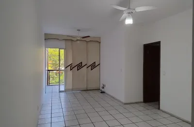 Apartamento de 3 Quartos (1 Suíte) com Varanda na Passagem – Cabo Frio