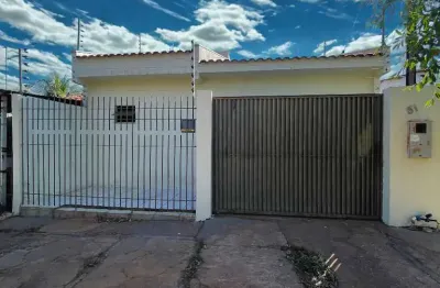 Casa para aluguel em cidade salmen, 2 suítes, varanda gourmet e 2 vagas