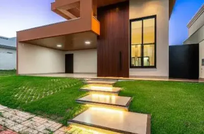 Casa Exclusiva à Venda no Condomínio Villa Toscana, Rondonópolis/MT