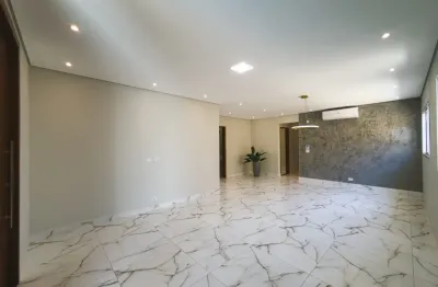 Venha viver a experiência de morar enfrente de uma das melhores praias do litoral sul