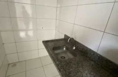 Sala comercial com 4 salas para alugar na Avenida Higienópolis, Centro, Londrina