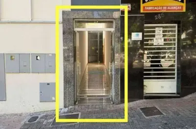 Salão para alugar, 200 m² por r$ 3.000,00/mês - centro - londrina/pr
