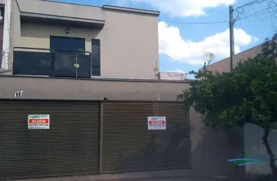 Casa com 3 dormitórios para alugar por R$ 3.600,00/mês - Califórnia - Londrina/PR