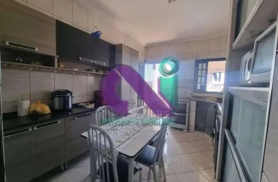 Casa com 3 quartos para alugar no Km 18, Osasco 