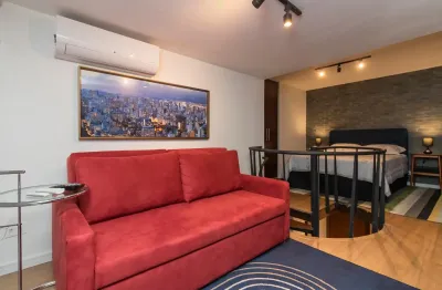 Duplex com suíte lindamente mobiliado em localização nobre do jardim paulista