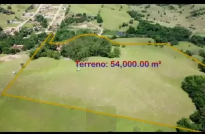 Chácara / sítio com 3 quartos à venda na Rua Alice Ayres de Moraes, Jardim Josane, Sorocaba