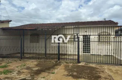 Casa com 3 quartos para alugar no jaraguá, uberlândia  por r$ 1.480