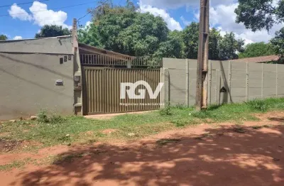 Chácara / sítio com 2 quartos para alugar no morada nova, uberlândia  por r$ 1.400