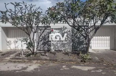 Casa com 4 quartos à venda no santa mônica, uberlândia , 245 m2 por r$ 750.000