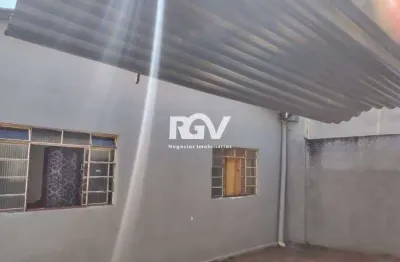 Casa com 3 quartos à venda no osvaldo rezende, uberlândia  por r$ 250.000