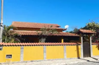 Casa em condomínio fechado com 3 quartos à venda na 4ª rua rua das gardenias, monte alto, arraial do cabo, 140 m2 por r$ 530.000