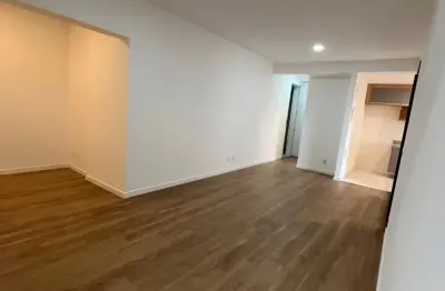 Apartamento com 3 quartos para alugar na Avenida Copacabana, 565, Empresarial 18 do Forte, Barueri