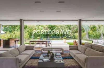 Casa alphaville condoninio fechado 5 suites, vista para a mata!