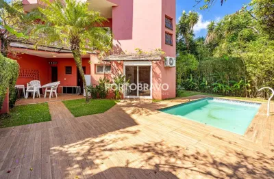 Casa à venda 470m² com 500m² de terreno 4 suites piscina jardim