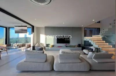 Casa à Venda Alphaville 5 suítes Vista para Mata com Automação e Equipada