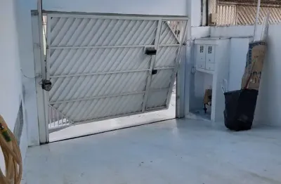 Casa comercial com 4 salas para alugar no Centro, Diadema 