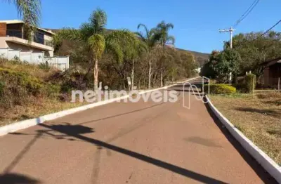 Oportunidade única no condomínio ville des lacs!então não perca essa oportunidade incrível.