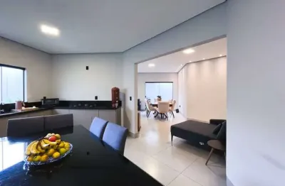 Casa com 3 quartos à venda na Rua Alfredo Villela Andrade, 373, Morada da Colina, Uberlândia