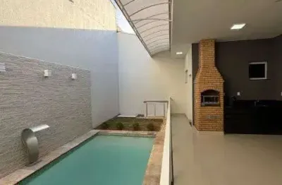 Casa com 3 quartos à venda na Avenida Pará, 1, Umuarama, Uberlândia