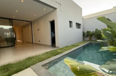 Casa com 3 quartos à venda no Jardim Sul, Uberlândia 