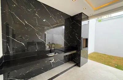 Casa maravilhosa á venda, na melhor região da zona sul, próximo ao hospital municipal!