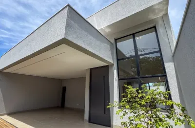 Belíssima Casa Térrea no bairro Jardim Botânico 3 suites em Uberlândia