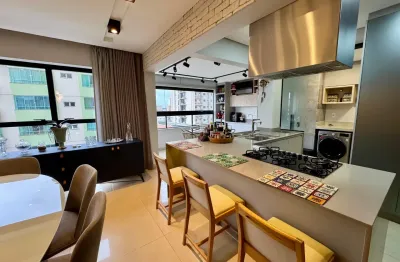 Belíssimo apartamento localizado no bairro santa mônica mobiliado