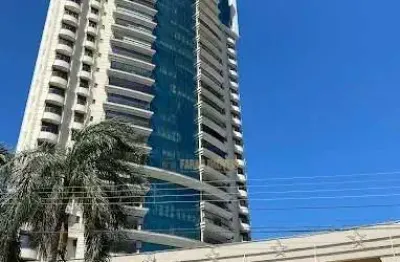 Apartamento com 4 quartos para alugar na Bela Suiça, Londrina 
