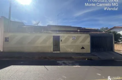 Imperdível oportunidade de adquirir uma casa no carmo, monte carmelo-mg: 4 quartos, 1 suite, 3 salas, 3 banheiros, 2 vagas de garagem, 137,00 m²!