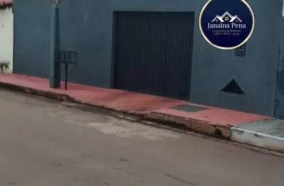 Casa com 3 quartos à venda na catulina, monte carmelo  por r$ 380.000