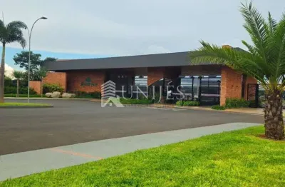 Terreno à venda na Avenida Olegário Maciel, 1001, Batuque, Monte Carmelo