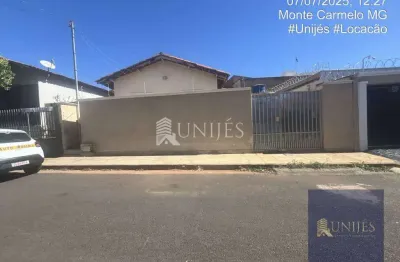 Casa com 3 quartos para alugar na Rua Duque De Caxias, 156, Tamboril, Monte Carmelo
