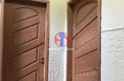 Apartamento de dois quartos totalmente reformado a 400 mts do norte shopping