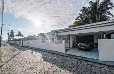 Casa individual com 3 dormitórios sendo 1 suíte à venda, 106 m² por r$ 690.000 - santo antonio - balneário piçarras/sc