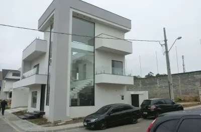 Vende-se casa 294 m² em condomínio com 3 suítes e 2 banheiros no bairro são gabriel - colombo - pr