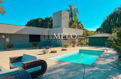 Belíssima mansão de frente para a lagoa à venda por r$ 5.000,000,00!