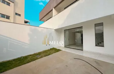 Belíssima casa geminada à venda no santa amélia por r$680.000,00