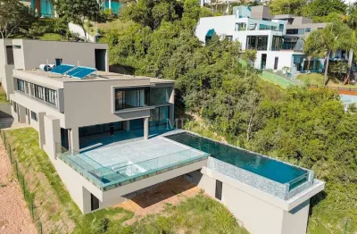 Casa em condomínio fechado com 4 quartos à venda na Rua Mares de Montanhas, Vale dos Cristais, Nova Lima