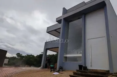 Belíssima casa no condomínio gran royalle para locação r$12.000 | lagoa santa