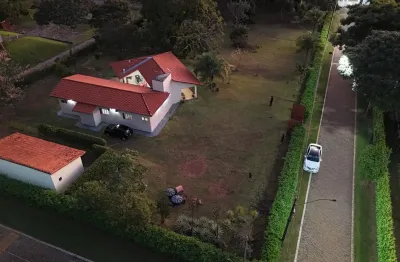 Chácara perfeita para lazer e moradia – 35 km de goiânia, em condomínio de alto padrão