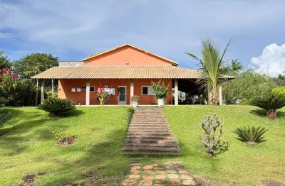 Chácara de alto padrão 7.200 m² — design moderno, pomar raro e acesso privativo ao ribeirão